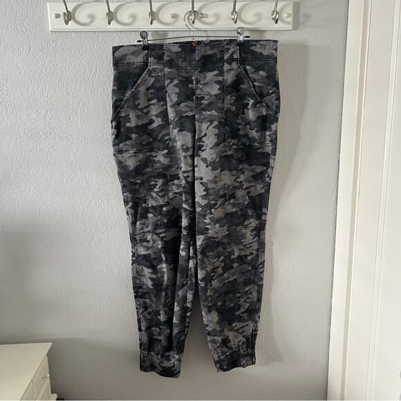 SPANX Twill Camo Print Joggers - Picture 2 of 6